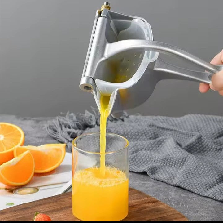 Nik & Nakks Compact Multifunctional Manual Juicer Compact Multifunctional Manual Juicer